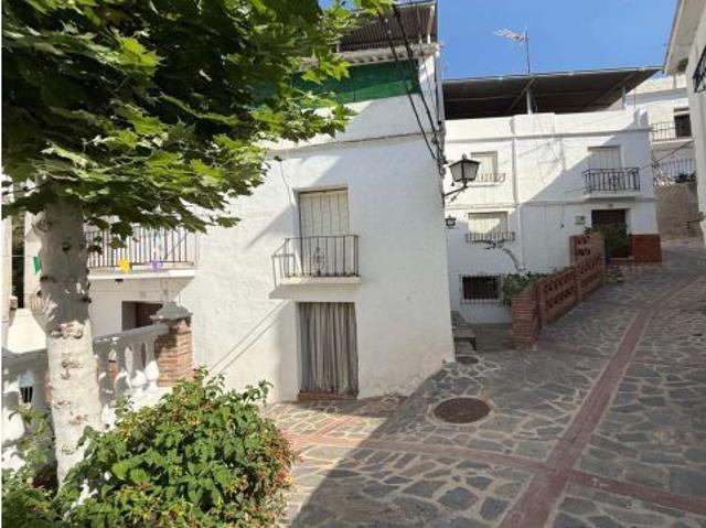 Auténtica casa de pueblo en venta en Jete