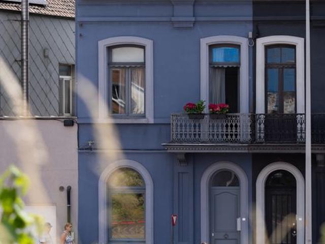 Authentieke burgerwoning in neoclassicistische stijl
