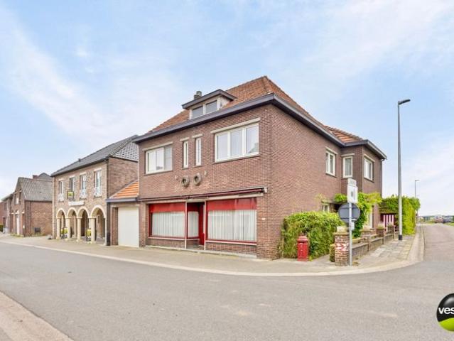 AUTHENTIEKE HANDELSWONING MET TUIN TE VLIERMAAL