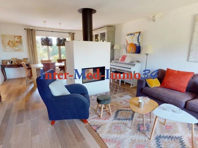 A Vendre Agde 34300 authentique villa languedocienne pleine de charme nichée au cœur d'un véritable écrin de verdure