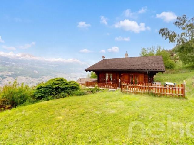 Authentique chalet en madriers avec vue imprenable