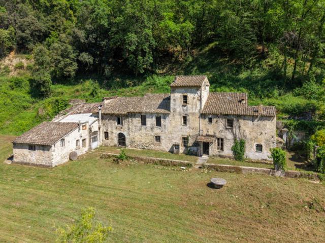 Authentique ferme du 17ème siècle 390m2 + 100m2 annexe S