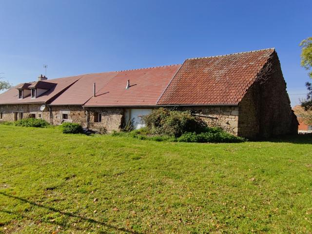AUTHENTIQUE LONGÈRE BOURGUIGNONNE VOTRE GÎTE EN BOURGOGNE