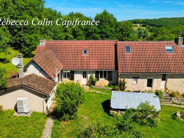 Authentique longère en pierre en Périgord Noir sur un terrai. 171m² Brouchaud