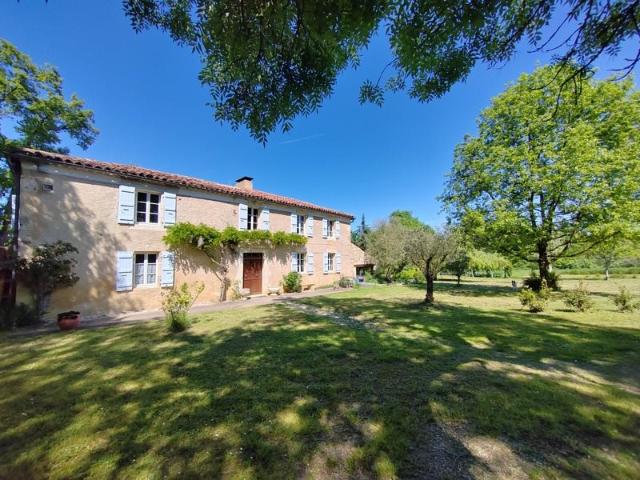 Authentique maison gasconne du Xixᵉ siècle – Charme et sérén. 211m² Auch