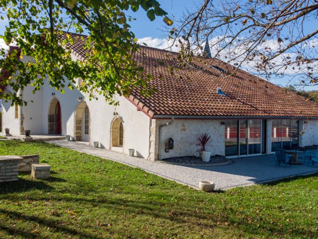 AUTHENTIQUE MAISON RENOVEE