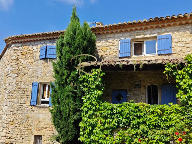 Authentique mas de village Sud Ardèche