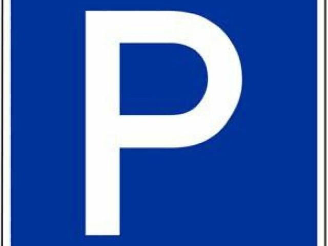 Auto Parkplatz in Ebikon