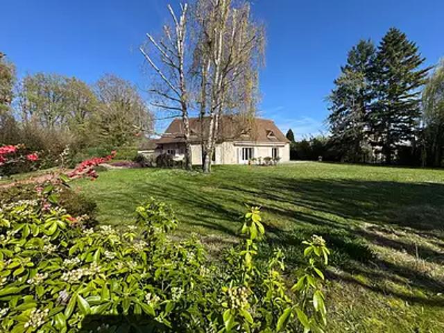 Autouillet 78770 Achat / Vente maison 9 pièces t9 au dernier étage