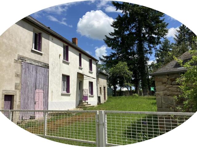 Auv 1170: Longère dans un hameau sur 1200m2, calme, à rénov. 100m² Saint Marcel en Marcillat