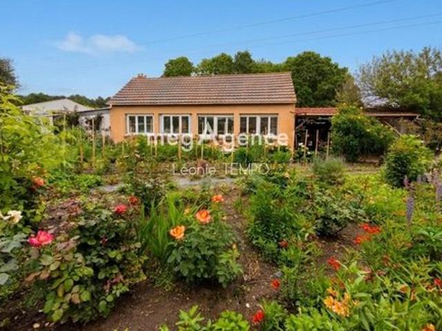 Aux portes du Mans: Magnifique terrain, Atelier et intérieur à personnaliser !