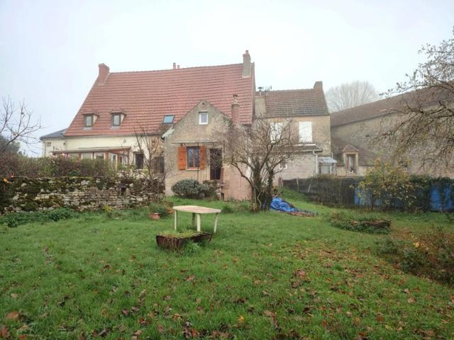 AUX PORTES DU MORVAN CHARMANTE MAISON
