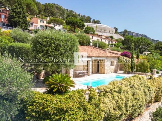 Aux portes de Monaco – Villa de charme avec piscine et terrain d'exception