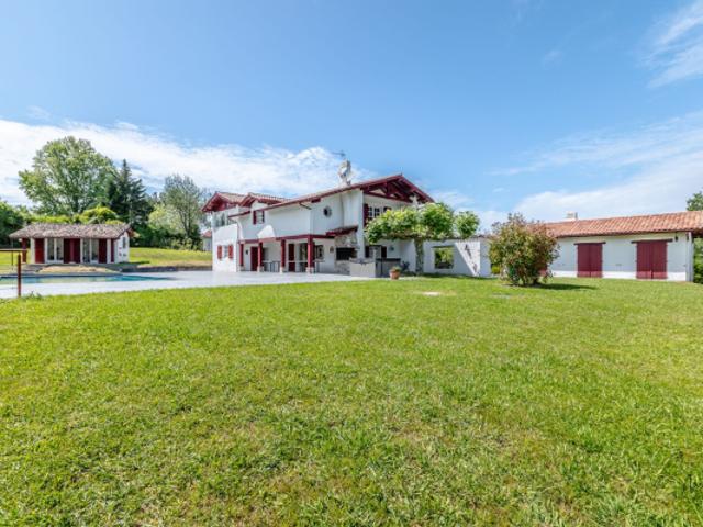 AUX PORTES DE BIARRITZ