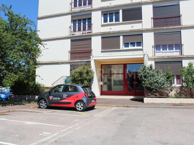 auxerre, quartier clairions appartement f3 dans résidence
