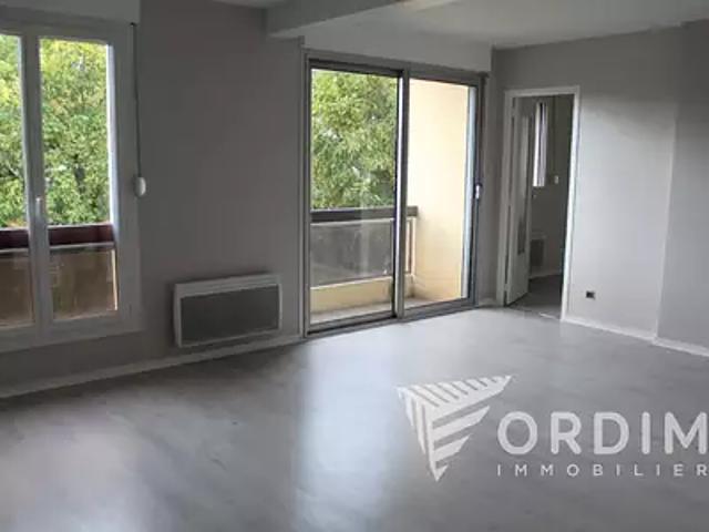 Auxerre 89000 Location appartement 1 pièce t1 cave