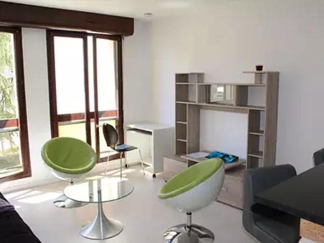 Auxerre 89000 Location appartement 1 pièce t1 cave parking