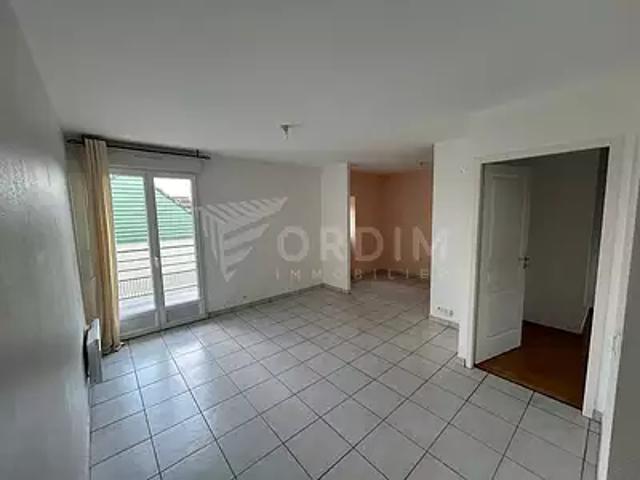 Auxerre 89000 Location appartement 2 pièces t2 parking