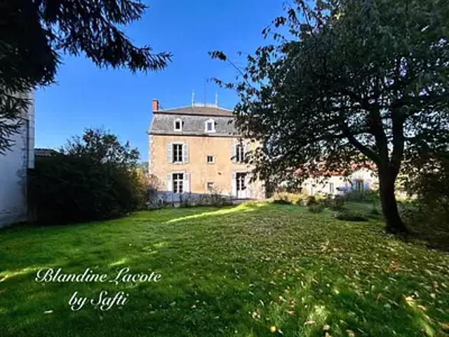 Auzances 23700 Achat / Vente maison 12 pièces t12 terrasse balcon