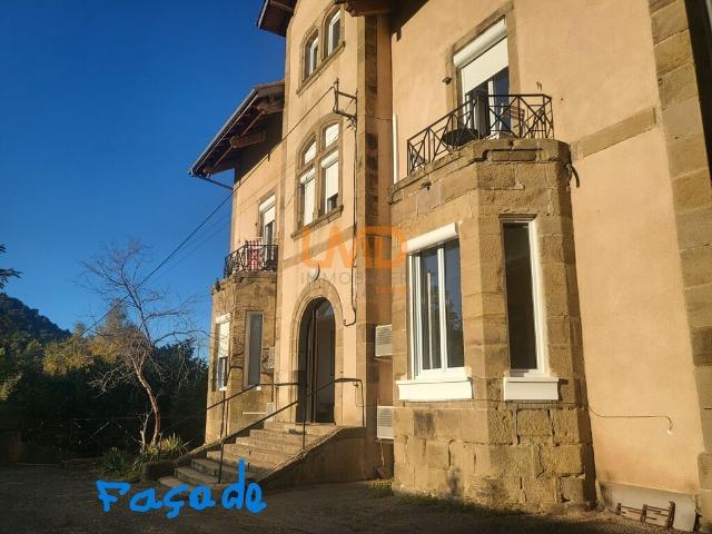 Auzits Location Appartement 12