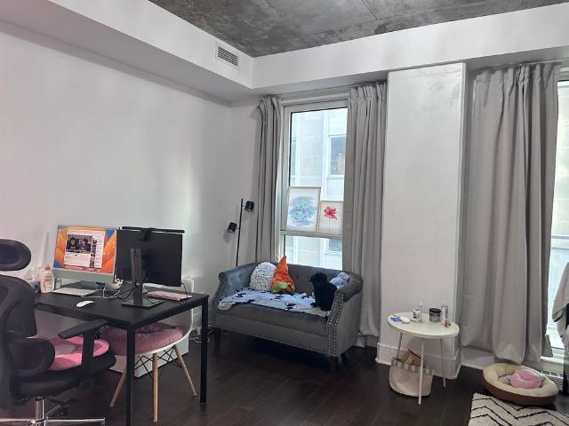 Av. Union, H3B 0E5, Montréal