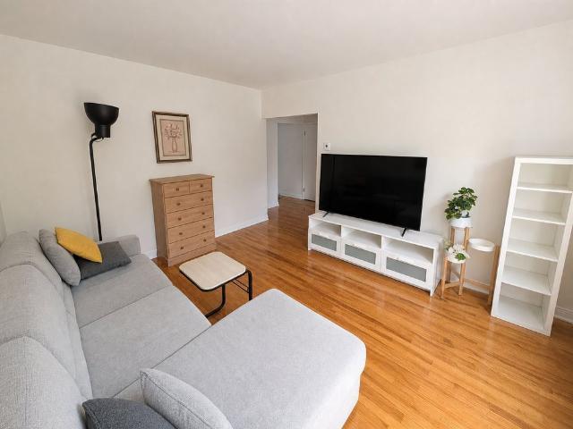 Av. Birch, J4P 2N1, Saint Lambert