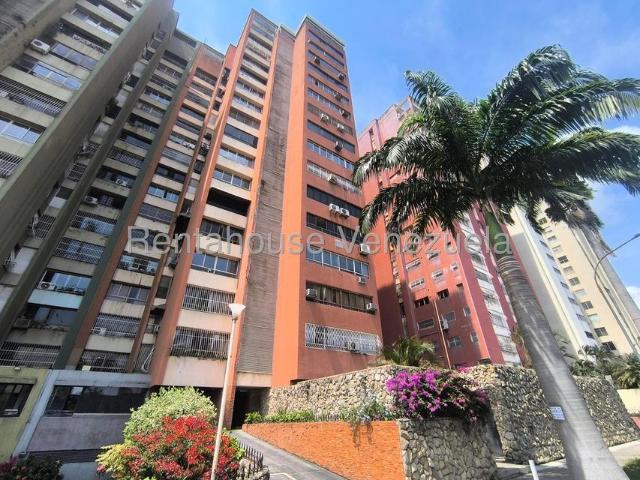 Av. Bolivar apartamento en venta Valencia Carabobo Desiree Castillo Rentahouse