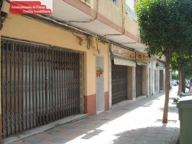 Av. Elda, a pie de calle, 148m2
