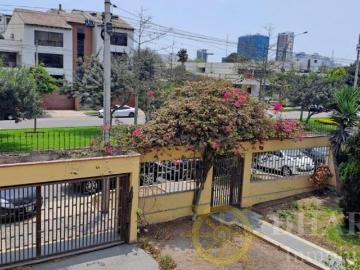Av. Gálvez Barrenechea – 608 m² – Frente 15.20 ml – 7 Piso