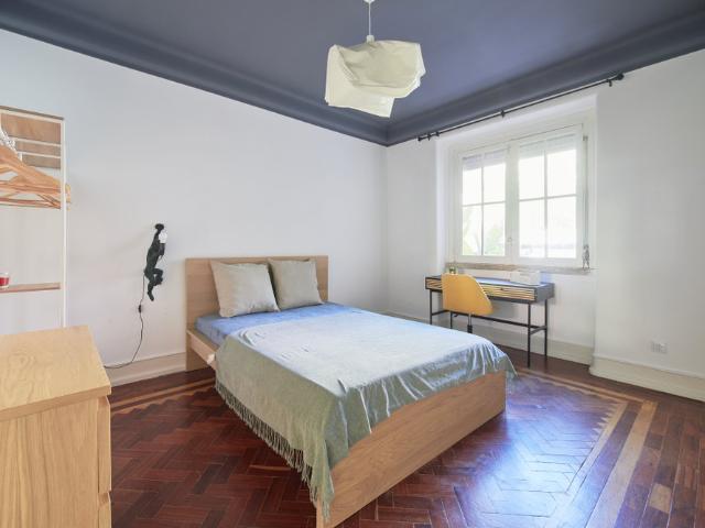 Av. Guerra Junqueiro 14, 2D Room 4 29 4