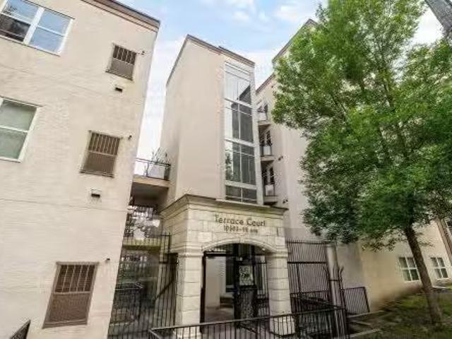 # Av Nw, Edmonton, AB, T5K 0B2 condo for sale Listing ID E4.