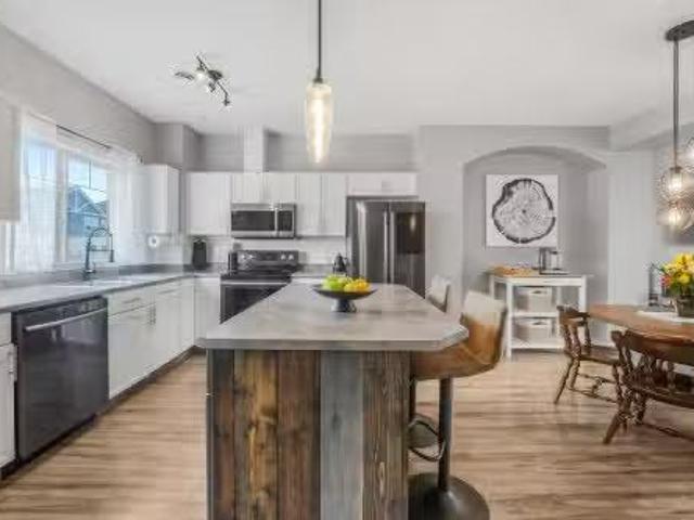 # Av Nw, Edmonton, AB, T6T 0C3 townhouse for sale Listing I.