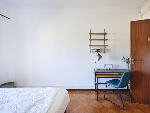 Av.Republica 47 8D Room 1 32 1