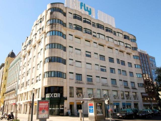 AV. REPUBLICA / CAMPO PEQUENO ESCRITORIO COM 80m2 PORTARIA E GARAGEM