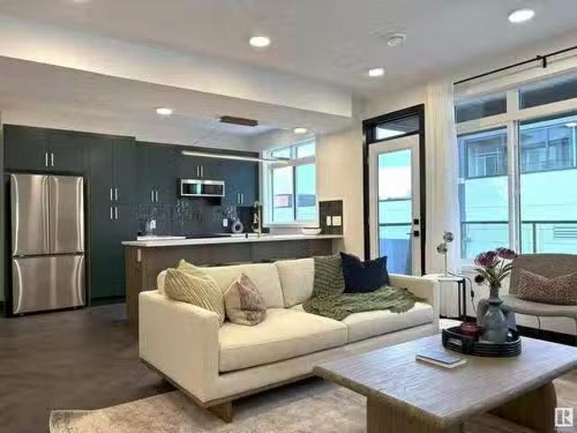 # Av Sw, Edmonton, AB, T6W 5C6 townhouse for sale Listing I.
