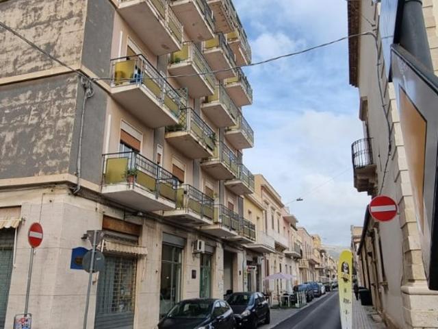 Avola ZONA CENTRO STORICO AFFITTASI APPARTAMENTO