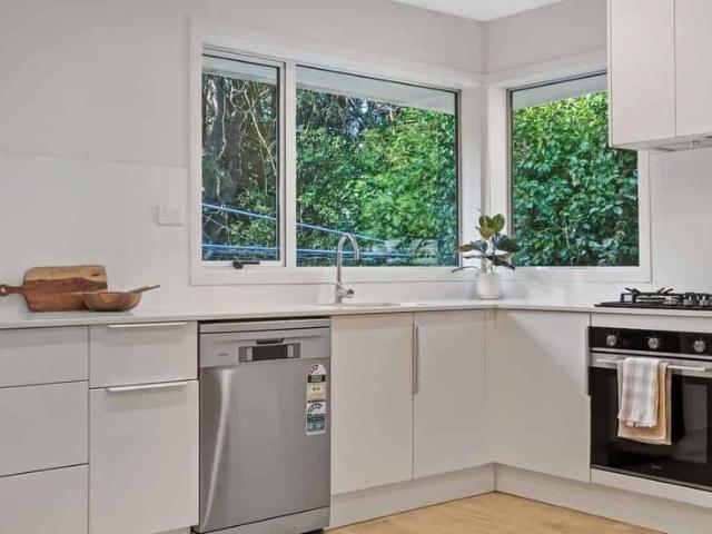 Avonhead, 4 bedrooms