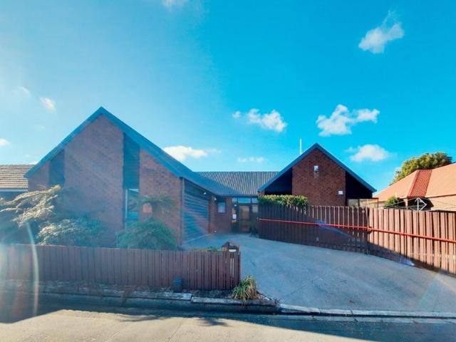 avonhead, 3 bedrooms