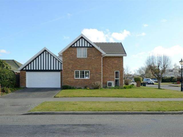 avonhead, 3 bedrooms
