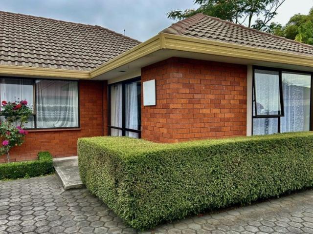 avonhead, 3 bedrooms