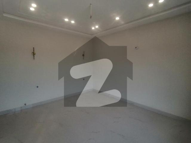 Avail Yourself A Great Prime Location 10 Marla House In Wapda Town Phase 1 Block E