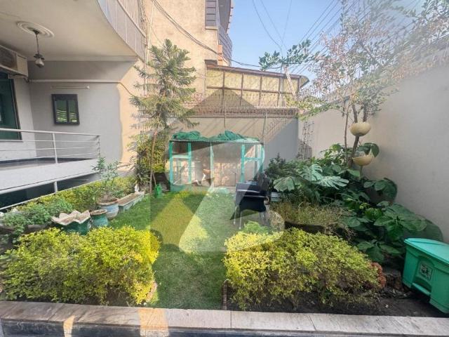 Avail Yourself A Great Prime Location 5 Marla House In Ring Road
