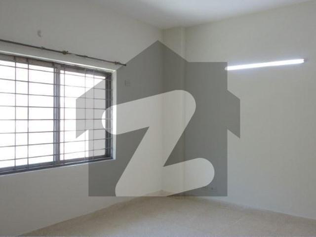 Avail Yourself A Great 10 Marla Flat In Askari 11 Sector B