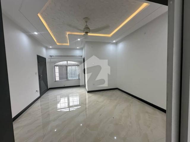 Available 10 Marla Full House For Rent In Multi Garden B17 Islamabad