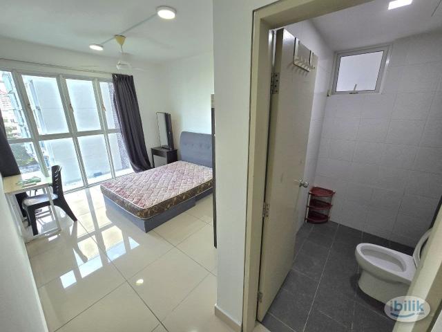 Available 1st week of july! Block C master bedroom with Private bathroom fully furnished ready move in!