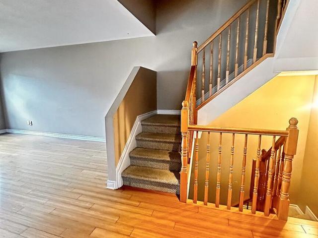 AVAILABLE AUGUST 15TH Spacious 4 Bedroom End Unit Townhome | North Kanata, High Tech Sector
