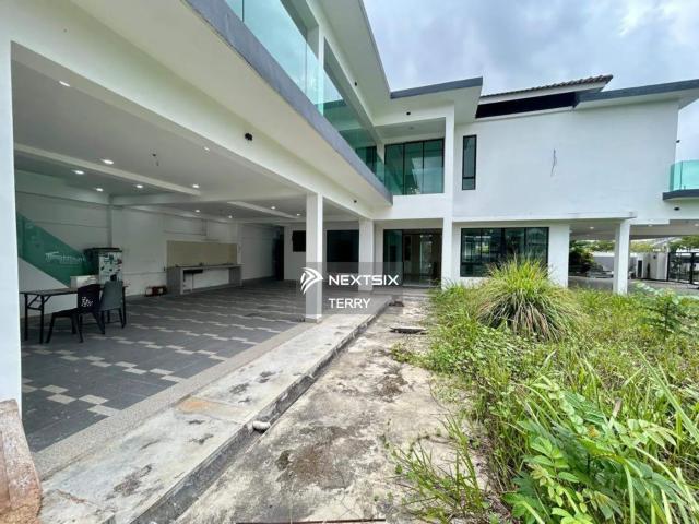Available August 2 bedroom fully furnished unit