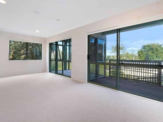 2 Bedroom with Spacious Spare Room Available