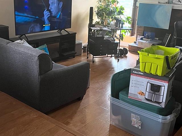Available Immediately. 3 Bed 1.5 Bathroom Big Main Ranchlands