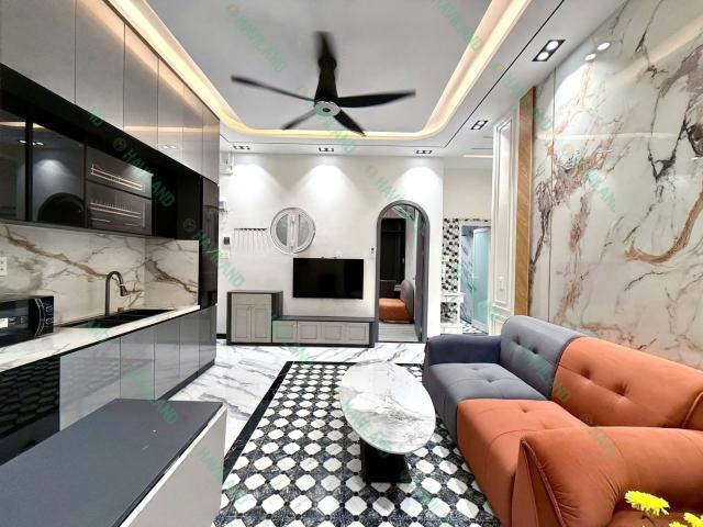 AVAILABLE LUXURY 2 BEDROOM APARTMENT IN SON TRA AREA